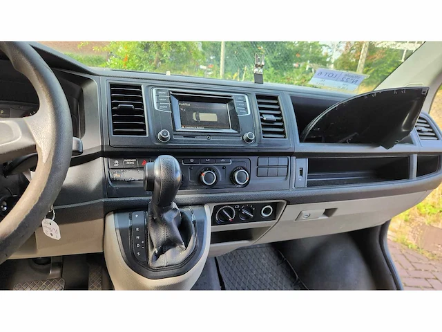 2017 volkswagen transporter kombi - afbeelding 16 van  49