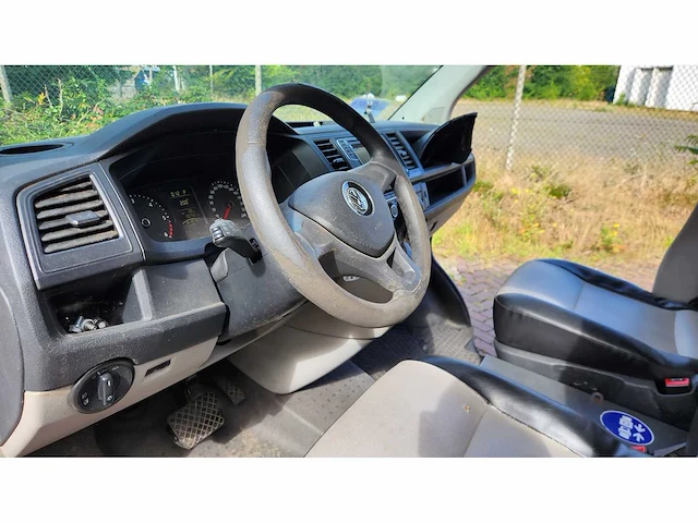 2017 volkswagen transporter kombi - afbeelding 19 van  49