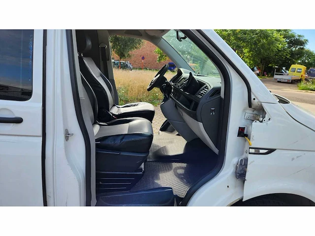 2017 volkswagen transporter kombi - afbeelding 33 van  49