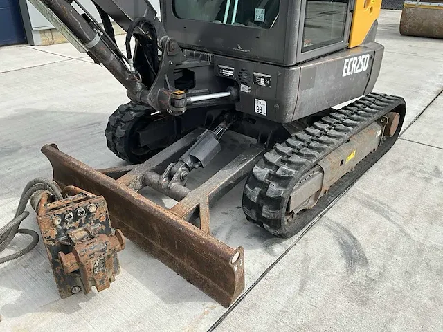 2017 volvo ecr25d midigraafmachine - afbeelding 5 van  25