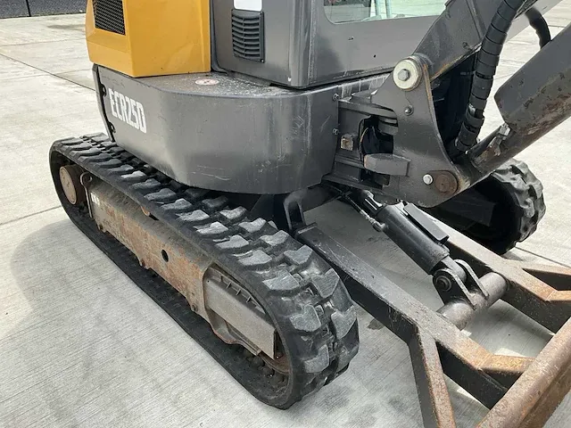2017 volvo ecr25d midigraafmachine - afbeelding 10 van  25