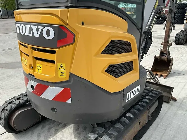 2017 volvo ecr25d midigraafmachine - afbeelding 13 van  25