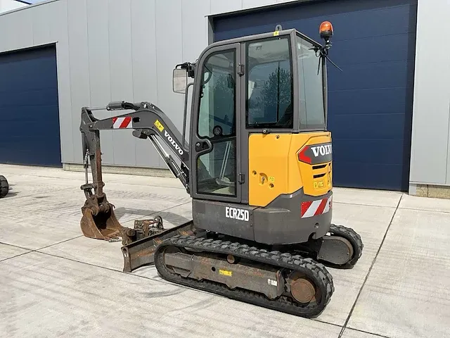 2017 volvo ecr25d midigraafmachine - afbeelding 23 van  25