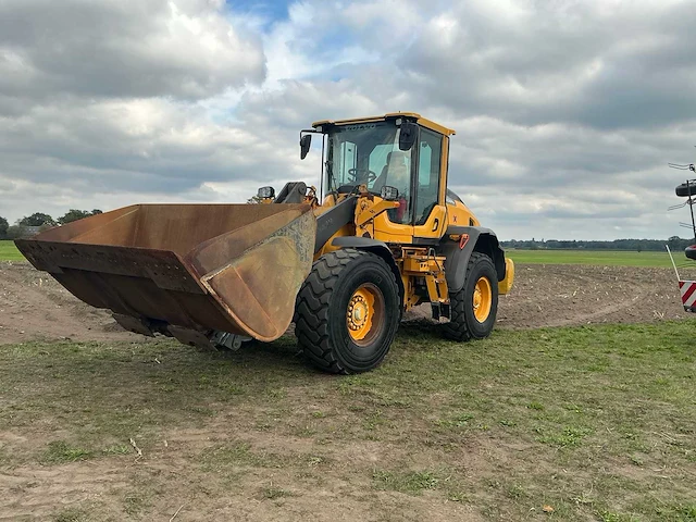 2017 volvo l90h shovel - afbeelding 1 van  33