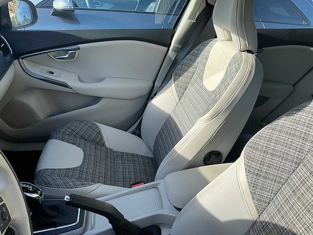 2017 volvo v40 wagen - afbeelding 19 van  39