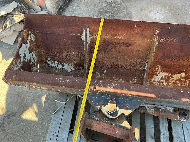 2017 yanmar kantelgraafbak - afbeelding 12 van  12