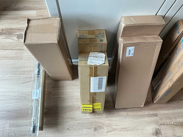 2018 - accurioprint c2060l - digitale kleurenprinter - afbeelding 9 van  18