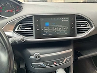 2018 - peugeot 308 - personenauto - afbeelding 19 van  31