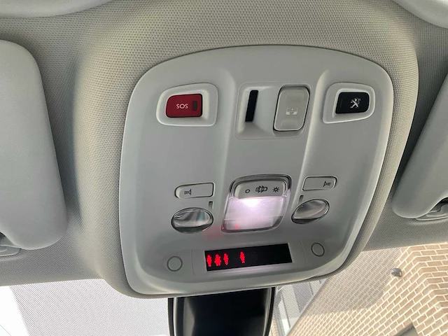 2018 - peugeot 308 - personenauto - afbeelding 22 van  31