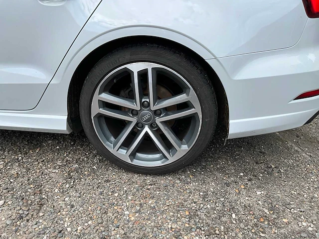 2018 audi a3 limousine personenauto - afbeelding 14 van  48