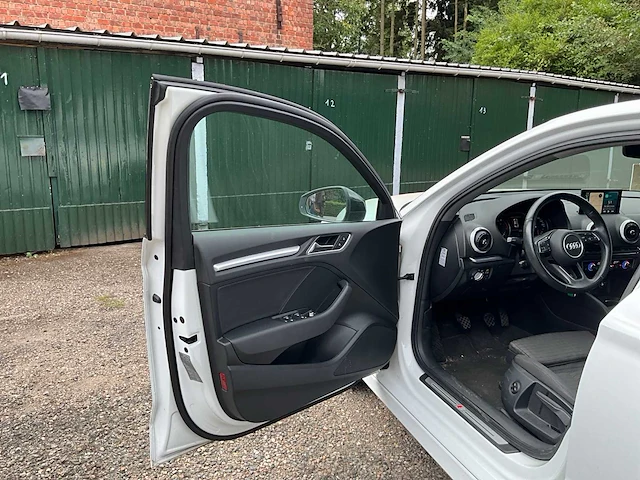 2018 audi a3 limousine personenauto - afbeelding 19 van  48