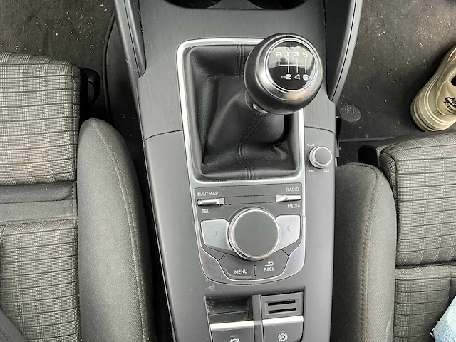 2018 audi a3 limousine personenauto - afbeelding 34 van  48