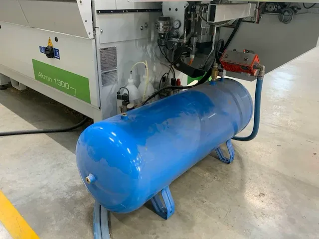 2018 biesse akron 1300 volautomatisch kantaanlijmmachine - afbeelding 11 van  14