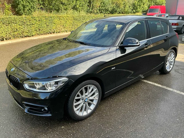 2018 bmw 118i personenauto - afbeelding 1 van  28