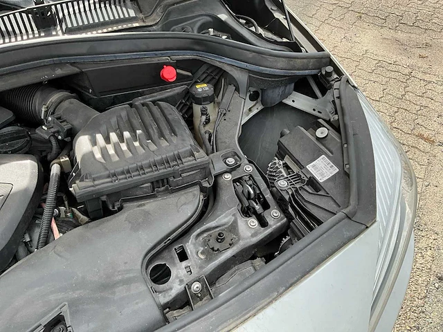 2018 bmw 218d - afbeelding 11 van  21