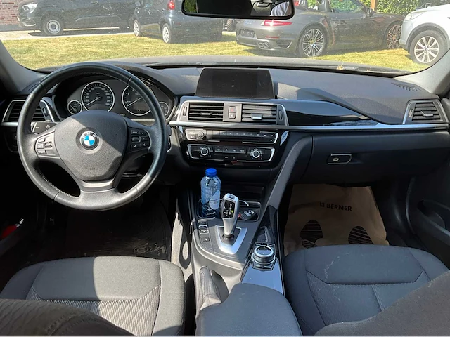2018 bmw 318d - afbeelding 10 van  42