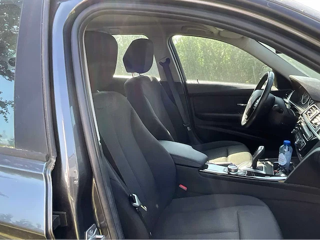 2018 bmw 318d - afbeelding 31 van  42