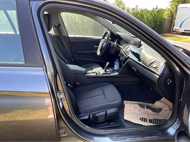 2018 bmw 318d - afbeelding 36 van  42