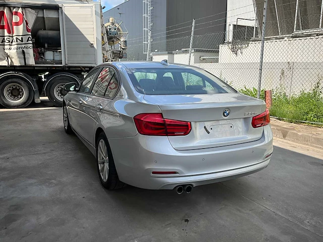 2018 bmw 330e iperformance personenauto - afbeelding 4 van  51