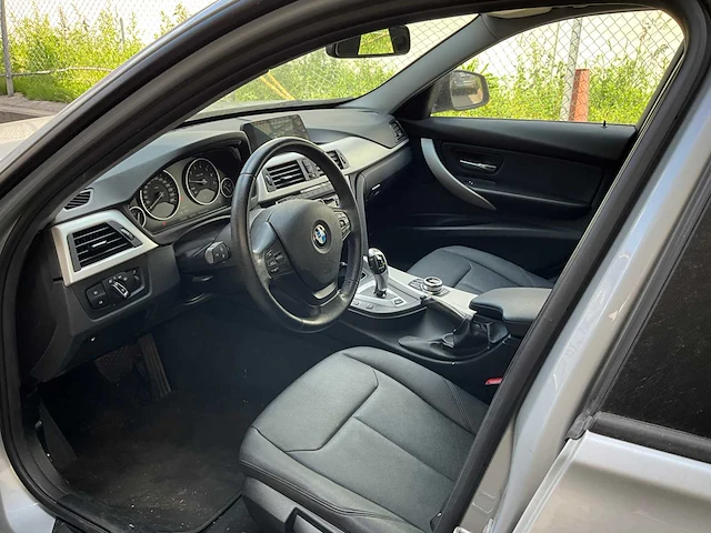 2018 bmw 330e iperformance personenauto - afbeelding 17 van  51