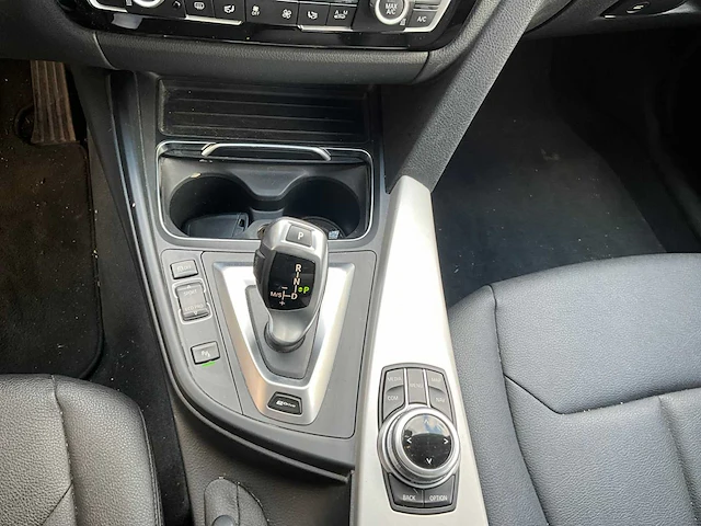 2018 bmw 330e iperformance personenauto - afbeelding 26 van  51