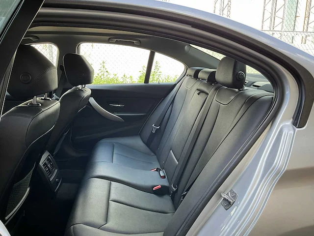 2018 bmw 330e iperformance personenauto - afbeelding 36 van  51