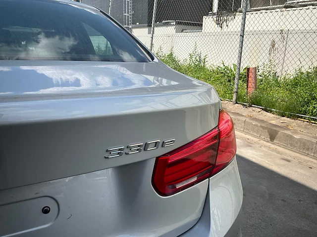 2018 bmw 330e iperformance personenauto - afbeelding 41 van  51