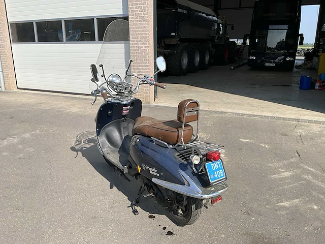 2018 btc snorscooter grande retro gt2 scooter - afbeelding 12 van  18