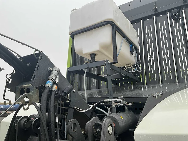 2018 claas cargos 8500 opraapwagen - afbeelding 9 van  36