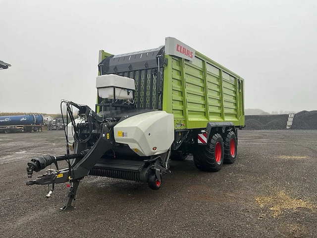 2018 claas cargos 8500 opraapwagen - afbeelding 1 van  36
