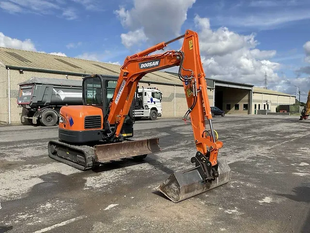 2018 doosan dx62r-3 rupsgraafmachine - afbeelding 12 van  23