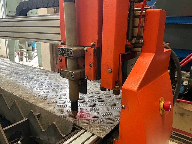 2018 escco procut 1050bb plasmasnijmachine - afbeelding 17 van  18