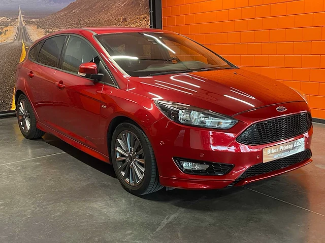 2018 ford focus 1.0 eco boost st line - hatchback - afbeelding 21 van  27