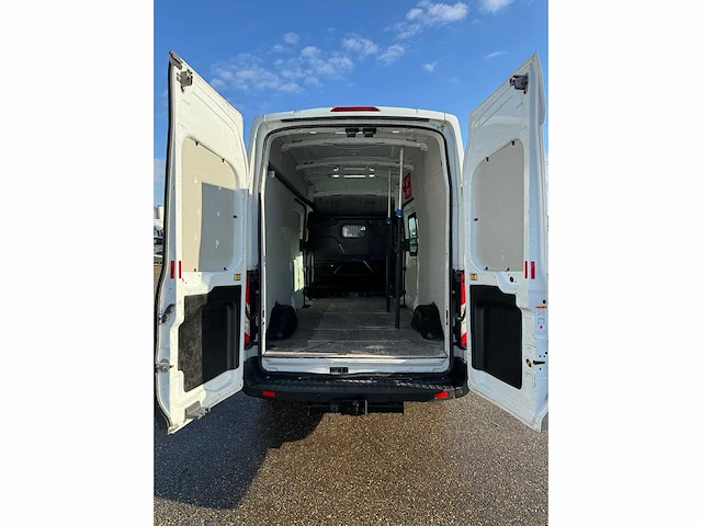 2018 ford transit - lichte vrachtwagen - afbeelding 20 van  23