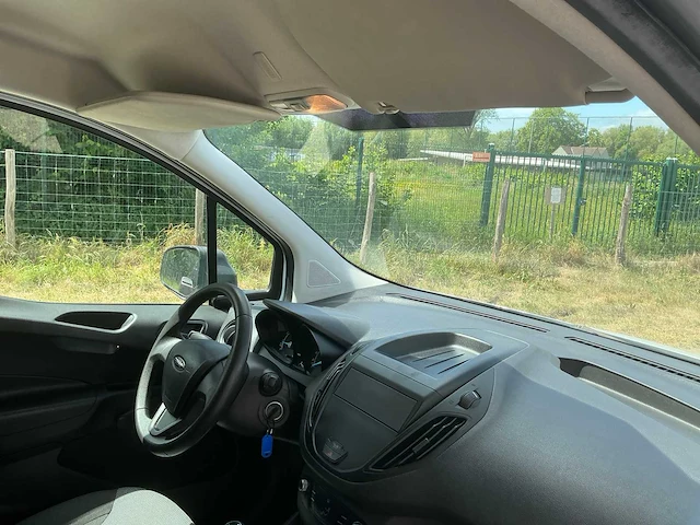 2018 ford transit courier jn8 lichte vracht - afbeelding 30 van  50