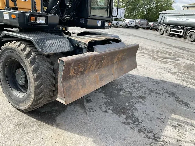 2018 hyundai hw140 banden graafmachine - afbeelding 2 van  20