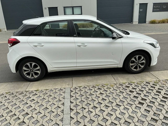 2018 hyundai i20 - afbeelding 30 van  33