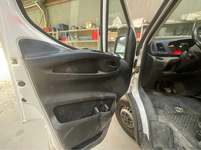 2018 iveco daily 35-160 hi matic dubbele cabine - afbeelding 6 van  34