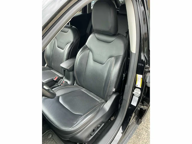 2018 jeep compass benzine - afbeelding 8 van  35