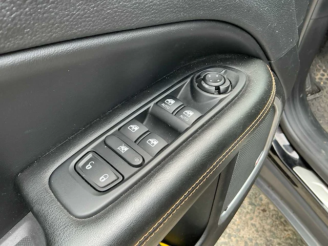 2018 jeep compass benzine - afbeelding 20 van  35