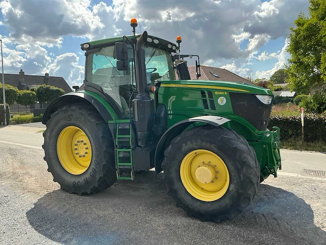 2018 john deere 6230r vierwielaangedreven landbouwtractor - afbeelding 17 van  22