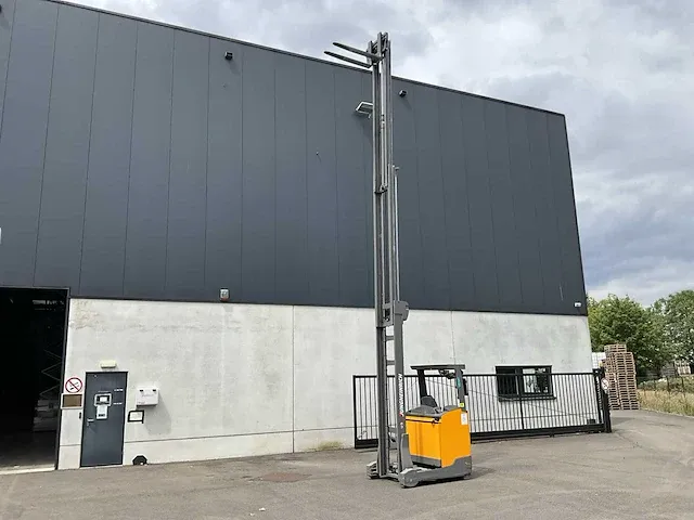 2018 jungheinrich etv214 reach truck - afbeelding 12 van  24