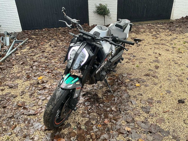 2018 ktm duke 790 motorfiets - afbeelding 15 van  21