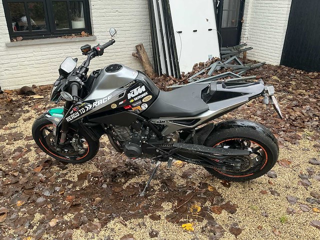 2018 ktm duke 790 motorfiets - afbeelding 17 van  21