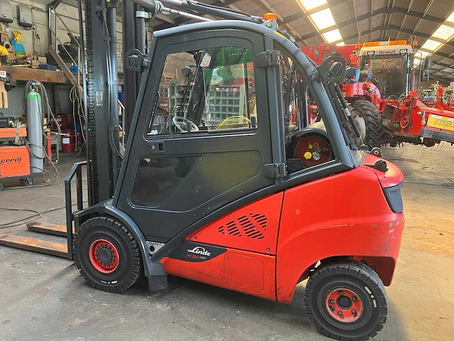 2018 linde h30t vorkheftruck met uitschuifbare lepels - afbeelding 2 van  32