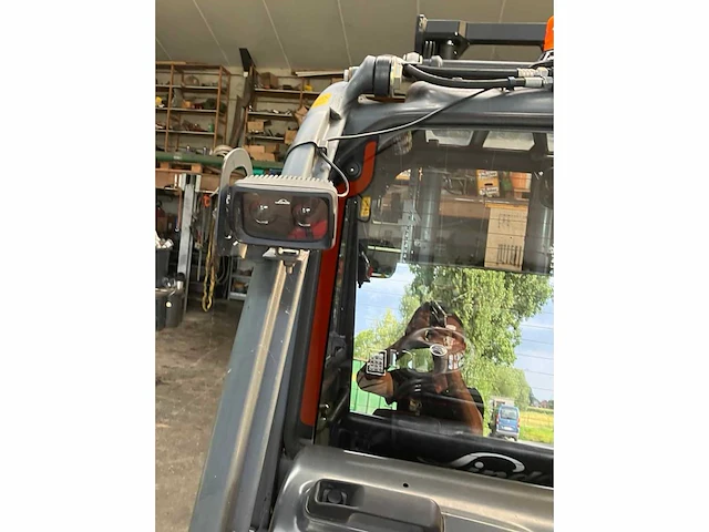 2018 linde h30t vorkheftruck met uitschuifbare lepels - afbeelding 18 van  32
