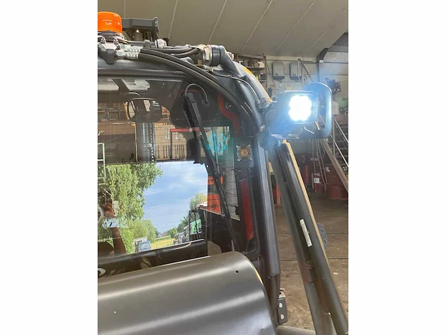 2018 linde h30t vorkheftruck met uitschuifbare lepels - afbeelding 21 van  32