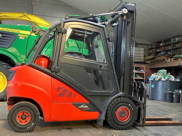 2018 linde h30t vorkheftruck met uitschuifbare lepels - afbeelding 29 van  32