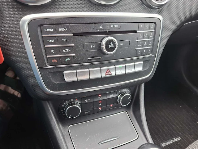 2018 mercedes-benz a 160 d stationwagen - afbeelding 11 van  30