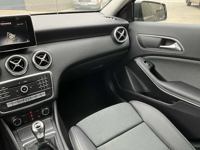2018 mercedes-benz a160 d - afbeelding 16 van  41
